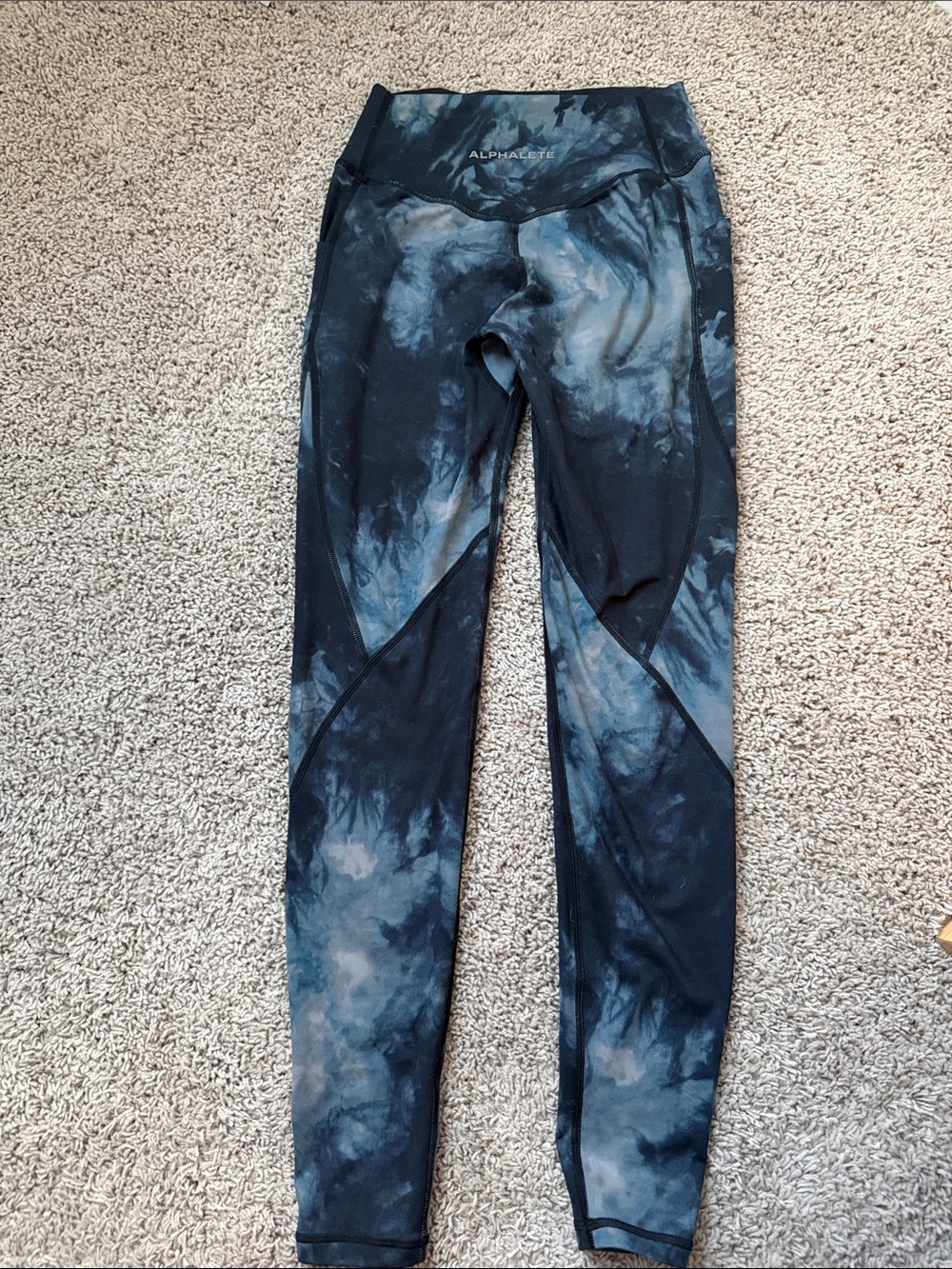 Alphalete Women's Tie-Dye Black and Gray High-Waist Performance Jeggings